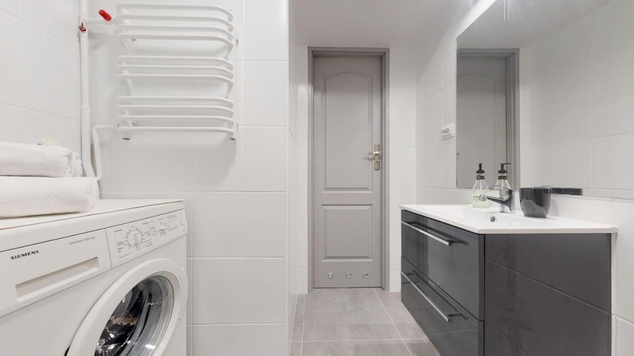 Apartament Swidnicka วรอตซวาฟ ภายนอก รูปภาพ